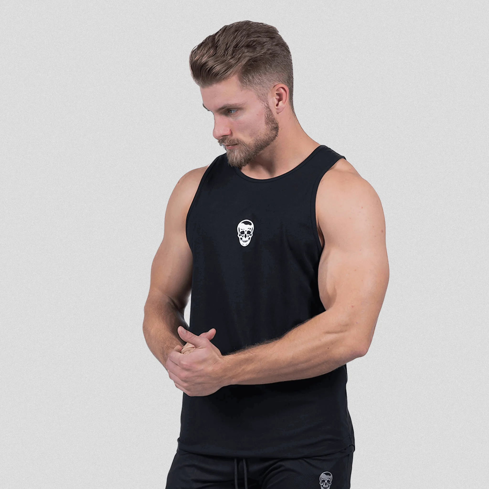 Ascend Scoop Hem Tank - Black/White