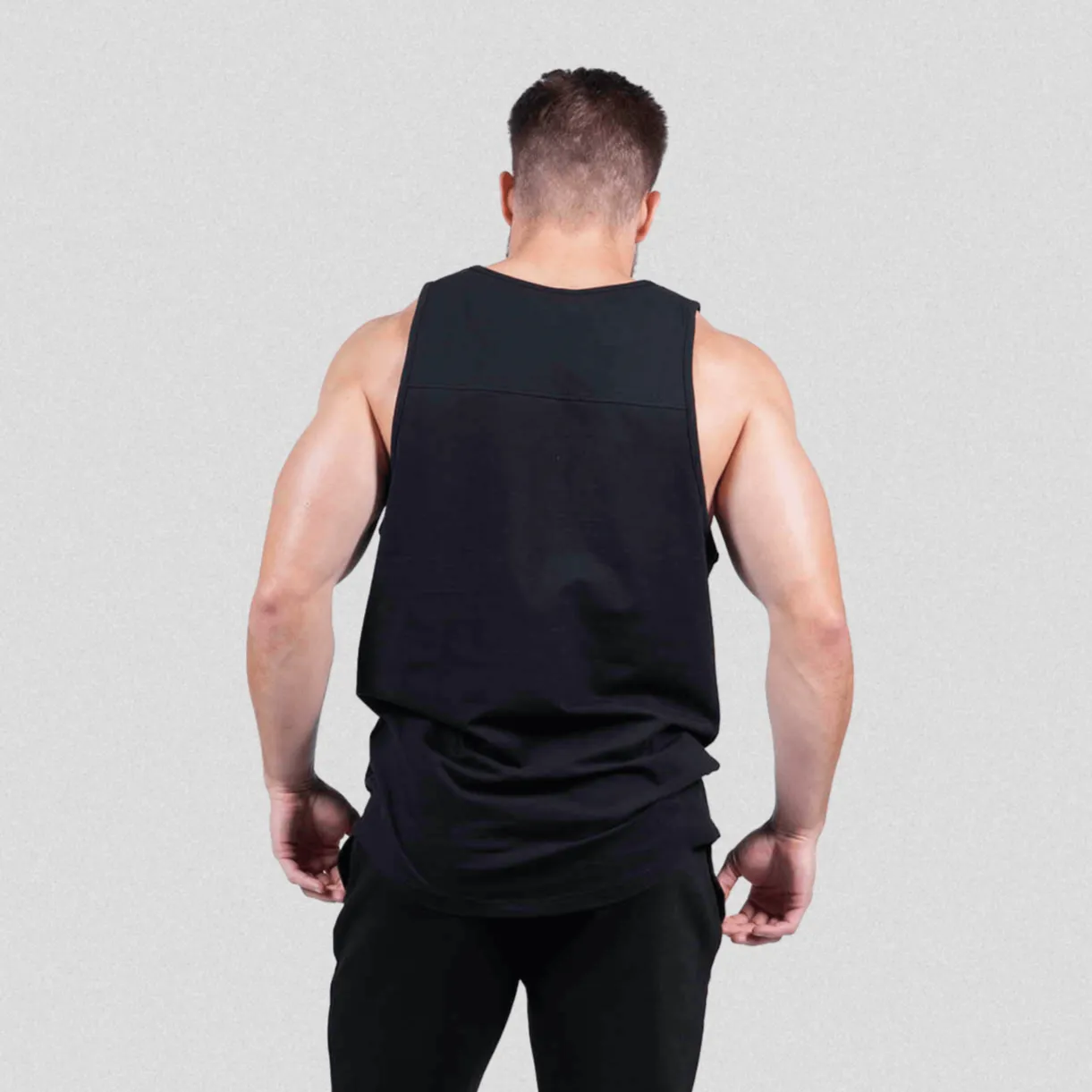 Ascend Scoop Hem Tank - Black/White