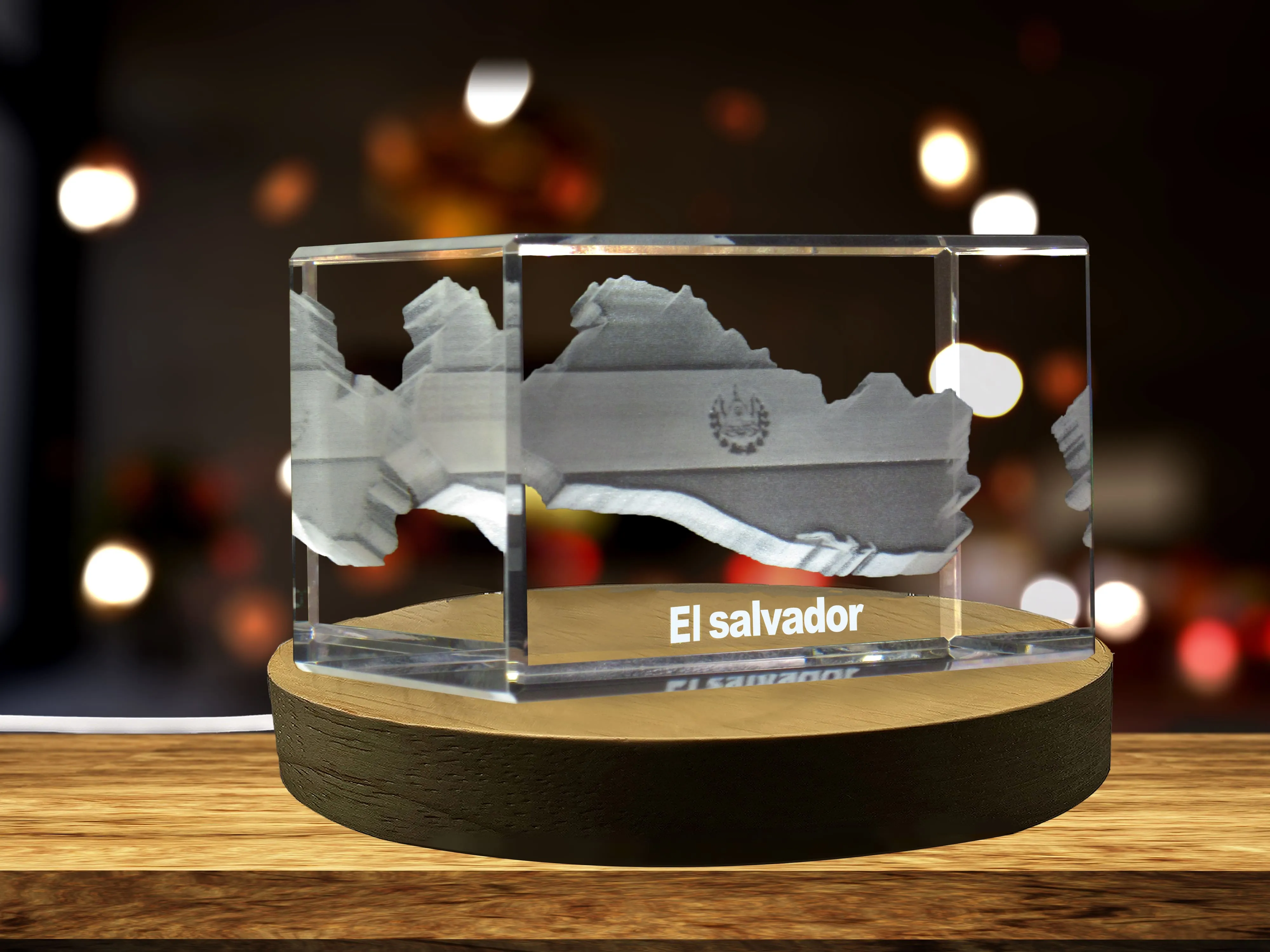 El Salvador 3D Engraved Crystal 3D Engraved Crystal Keepsake/Gift/Decor/Collectible/Souvenir