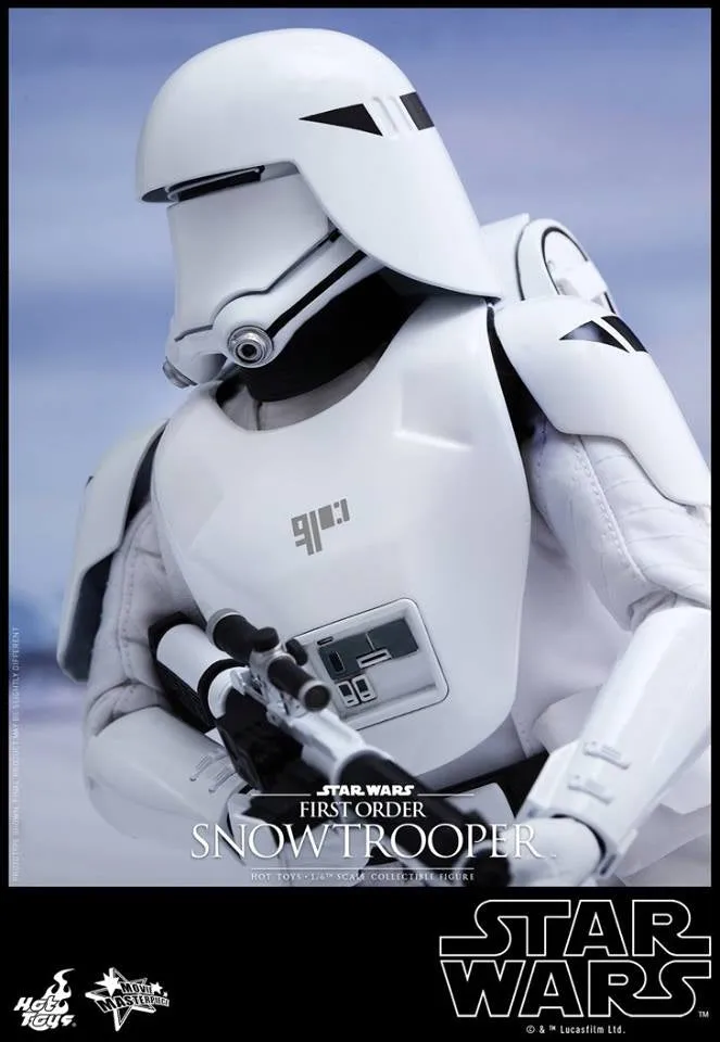 Hot Toys – MMS321 – Star Wars: The Force Awakens - 1/6th scale First Order Snowtrooper