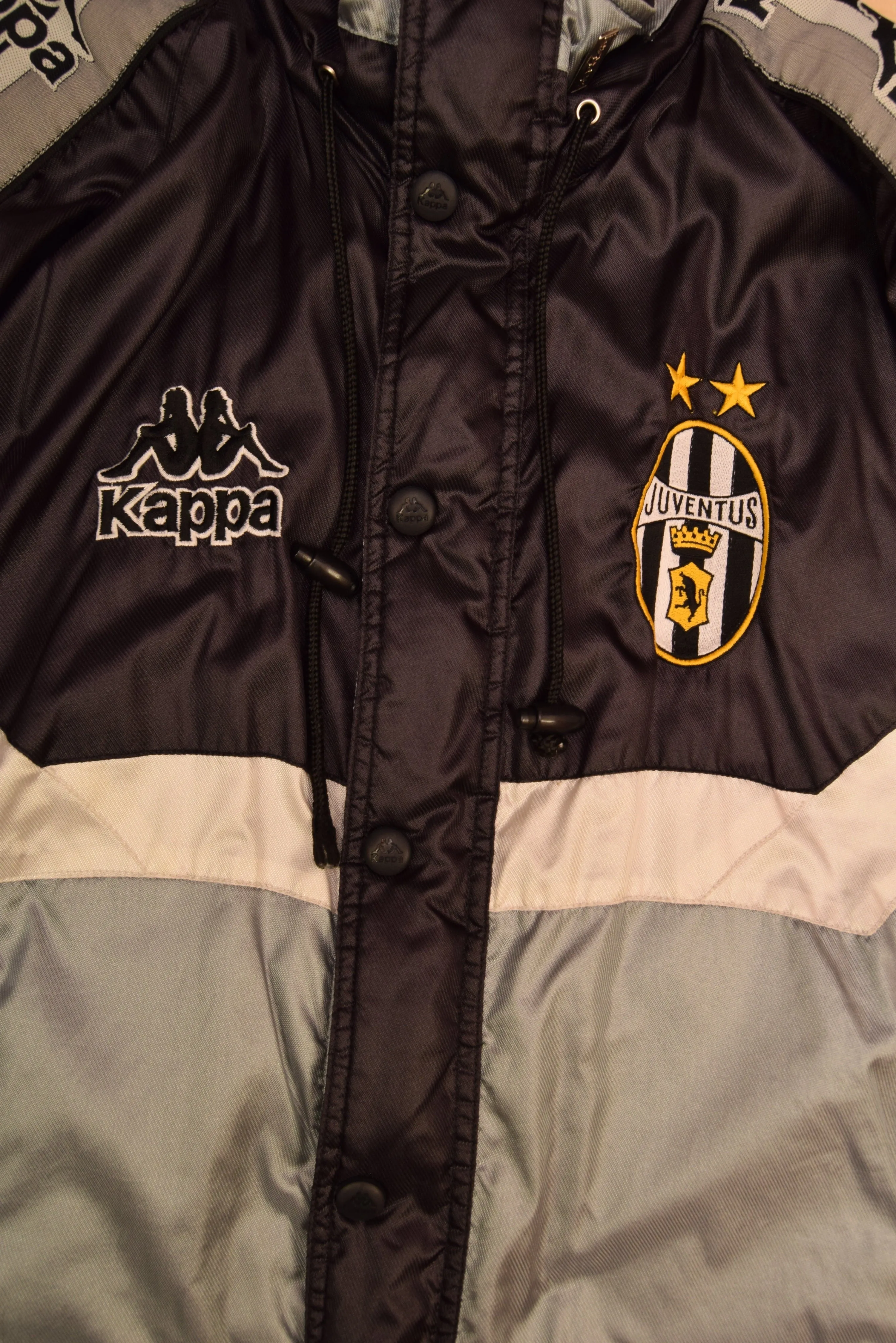 Juventus Kappa 1995-1997 Quilted Padded Jacket / Coat Size XL Black Silver Grey