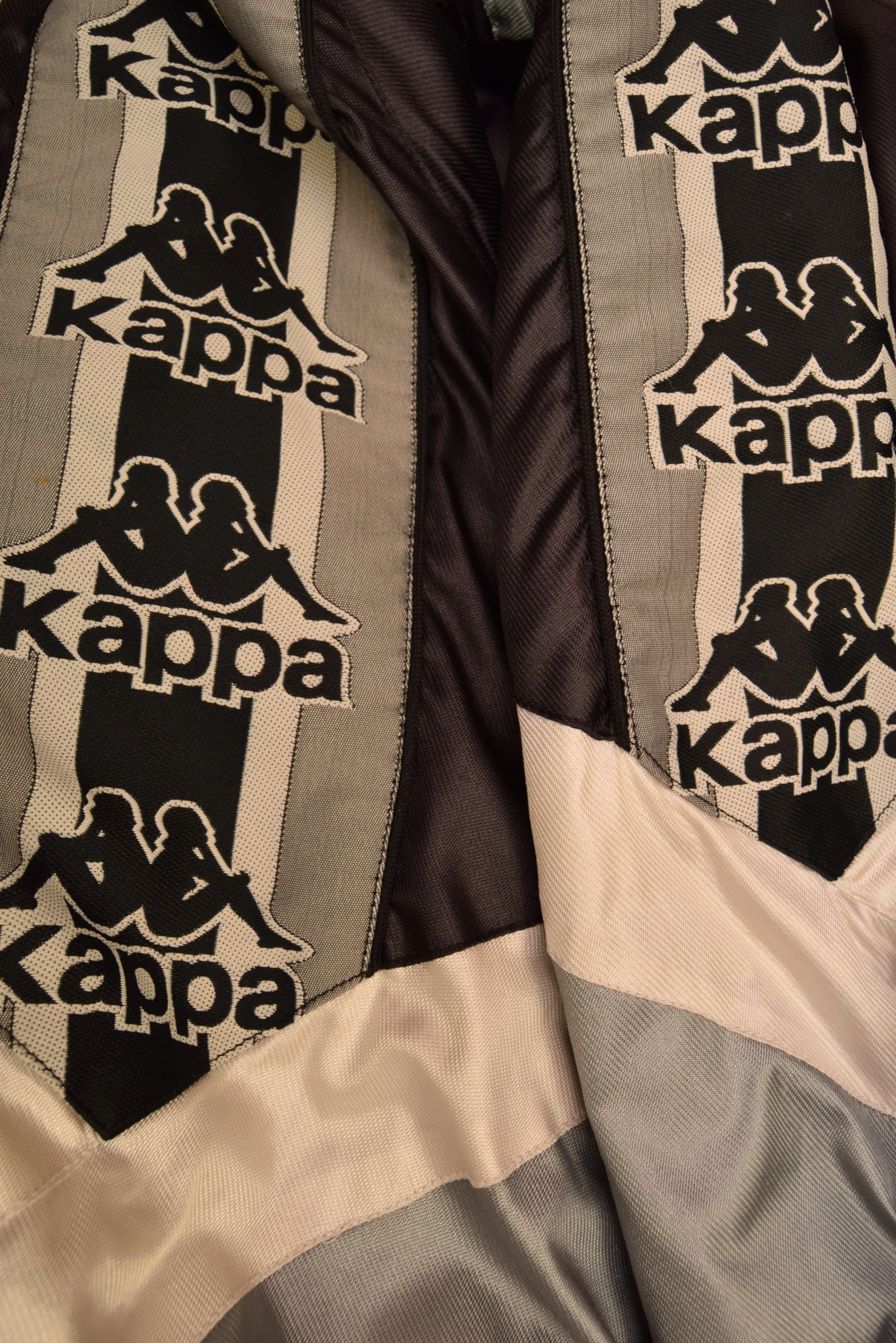 Juventus Kappa 1995-1997 Quilted Padded Jacket / Coat Size XL Black Silver Grey