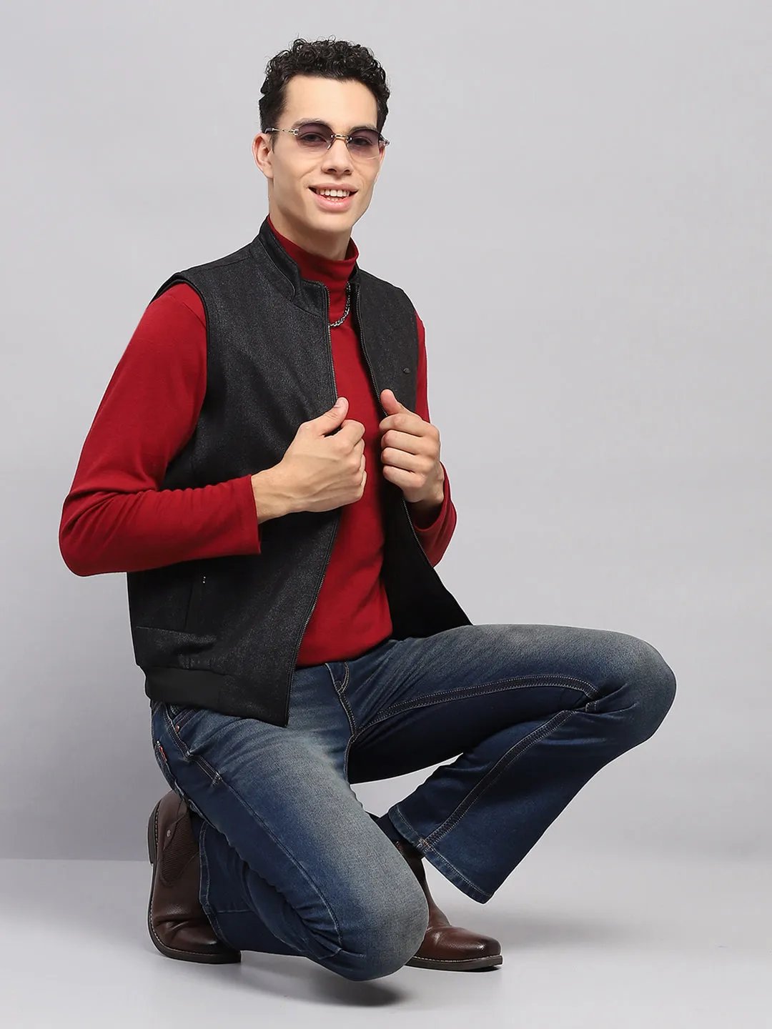 Men Black Solid Mock Neck Sleeveless Coat