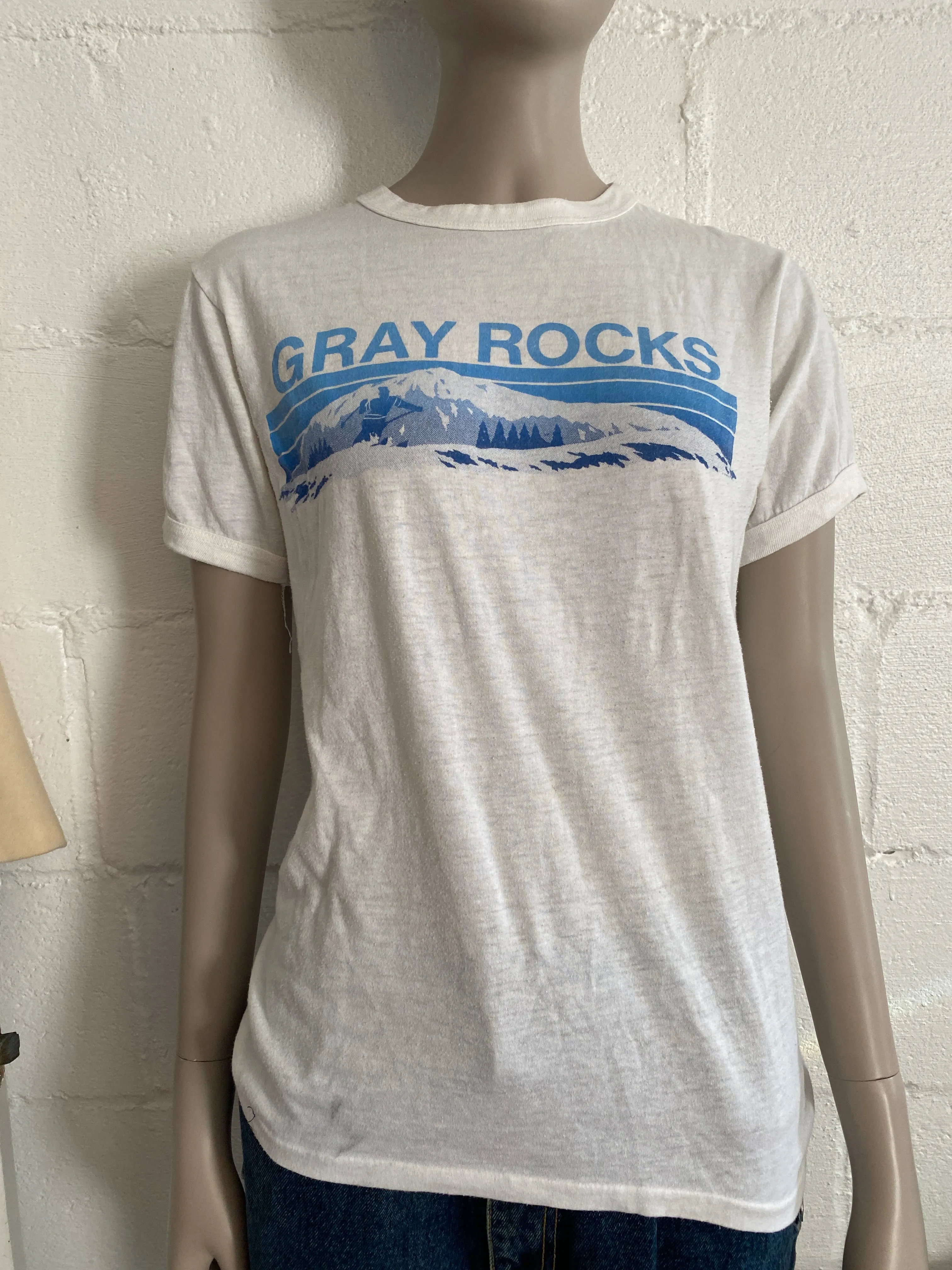 Vintage 80's RARE Gray Rocks Canada Souvenir Short Sleeve T-shirt Sz M