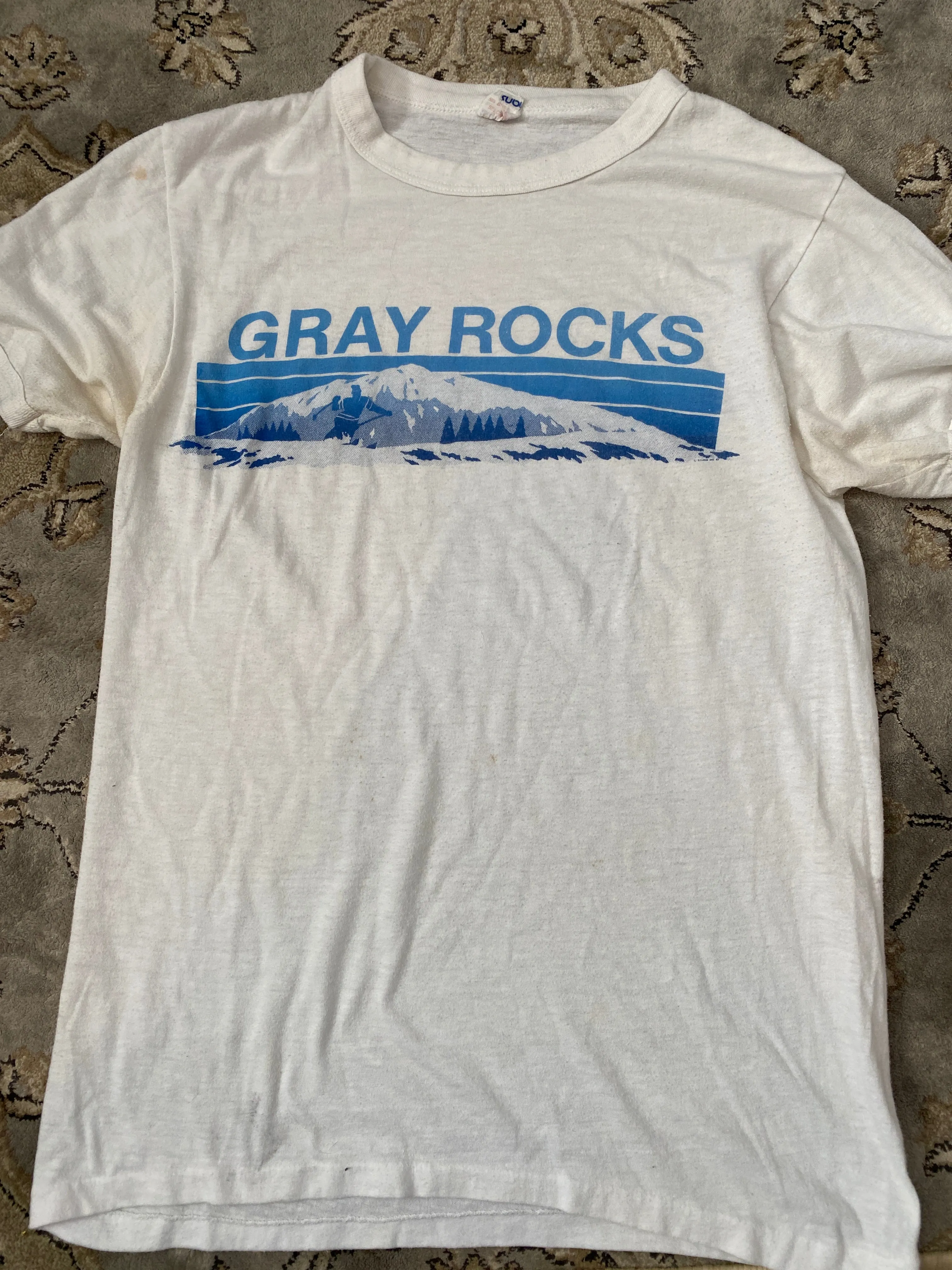 Vintage 80's RARE Gray Rocks Canada Souvenir Short Sleeve T-shirt Sz M